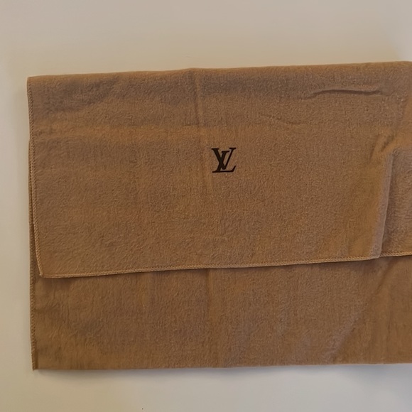 Louis Vutton Dust Bag 13”x10” - Picture 4 of 7